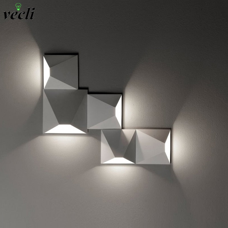 New Postmodern simple wall light